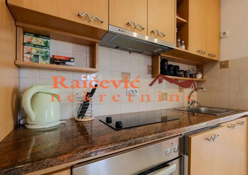 Rent, three bedroom apartment, 60m², Stari Grad, Beograd