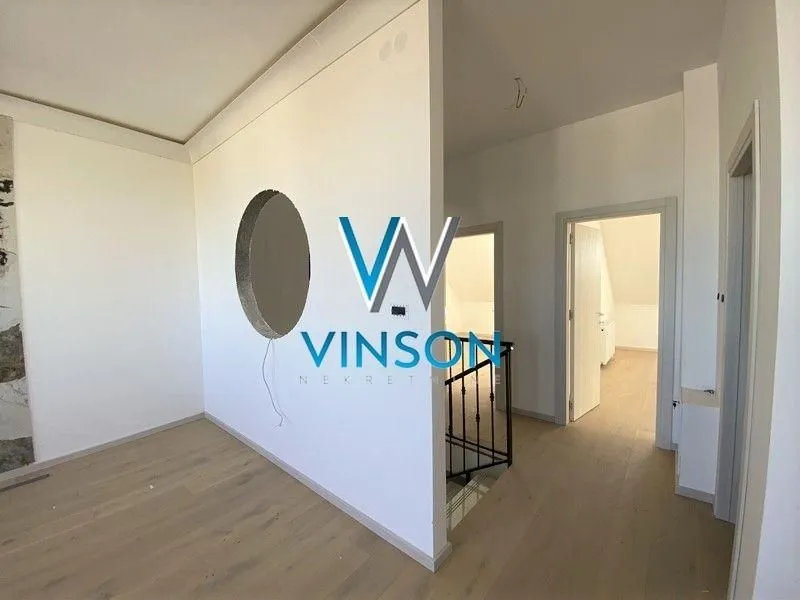 Prodaja, dvosoban stan, 103m², Salajka, Novi Sad Sve Podlokacije