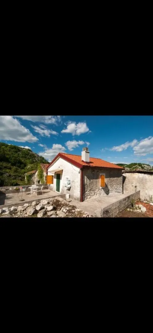 Prodaja, kuća, 75m², Cetinje, Crna Gora