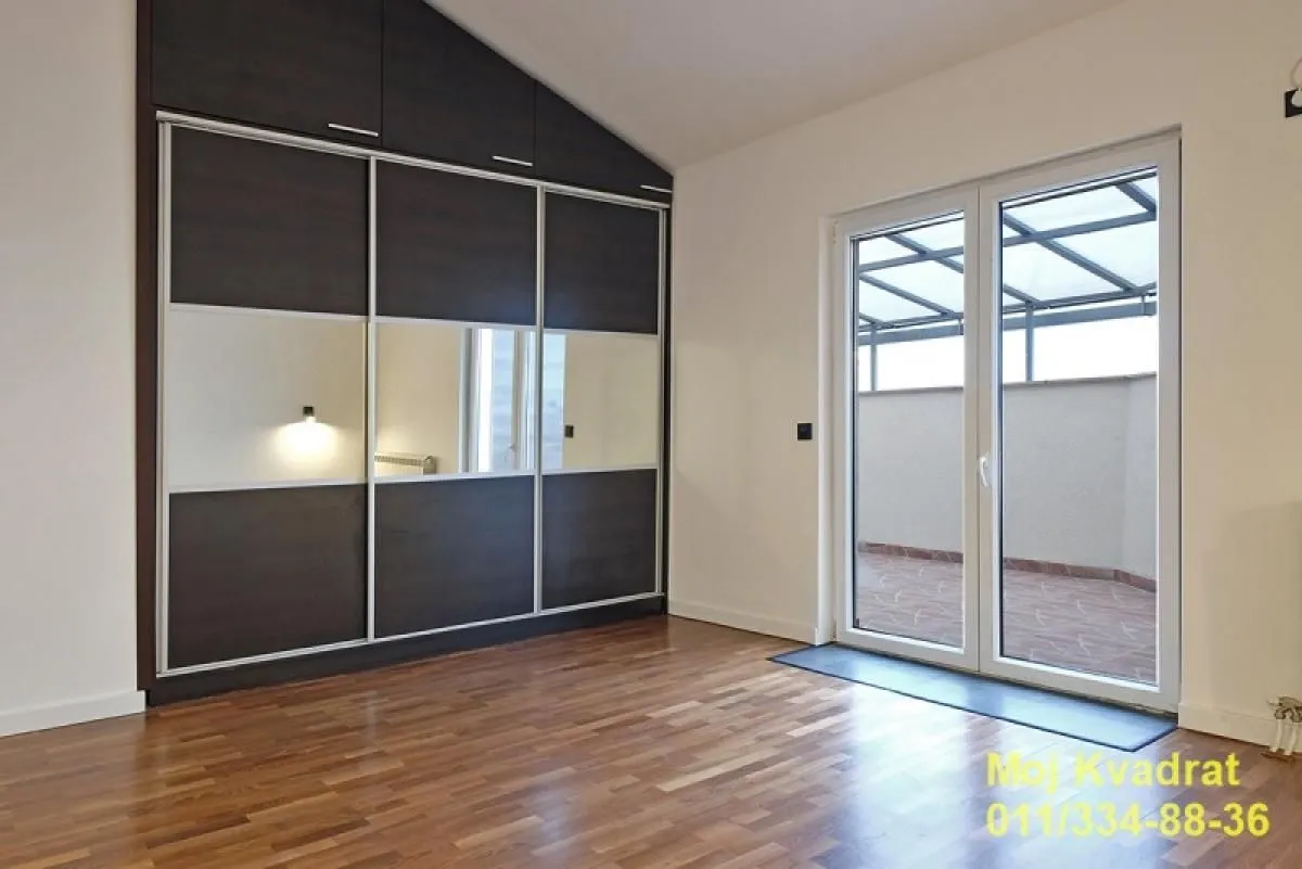 Prodaja, trosoban stan, 172m², Voždovac Sve Podlokacije, Beograd