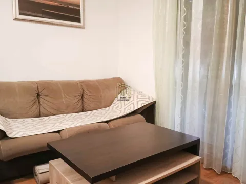 Izdavanje, jednosoban stan, 43m², Stari Aerodrom, Podgorica - image 1