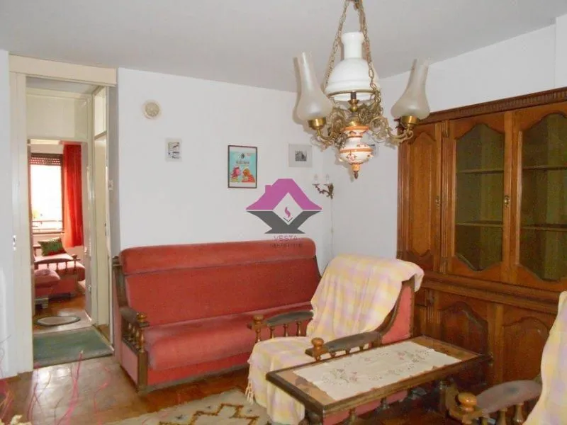 Izdavanje, trosoban stan, 75m², Cerak, Beograd