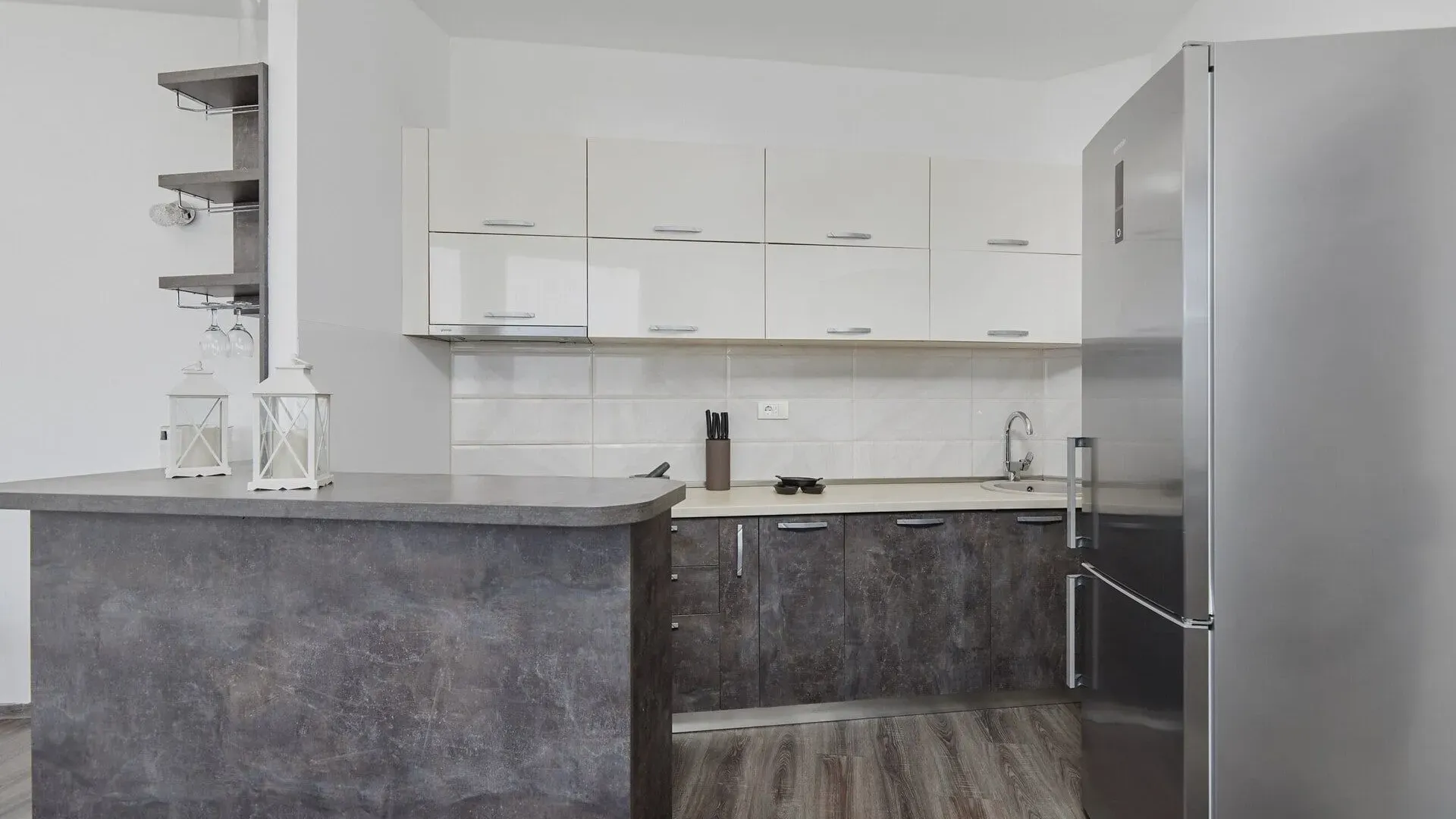 Prodaja, kuća, 233m², Kavač, Kotor