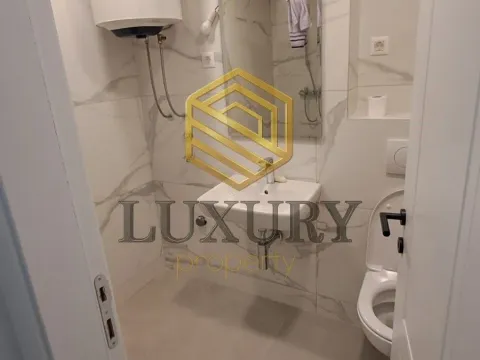 Izdavanje, jednosoban stan, 45m², Stari Aerodrom, Podgorica - image 9