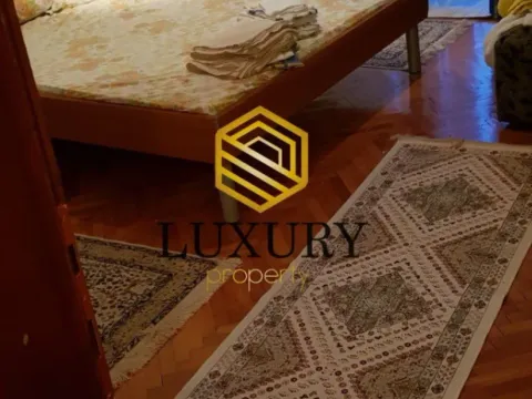 Rent, house, 240m², Škaljari, Kotor - image 5