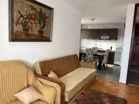 Rent, apartment, 55m², Makedonsko naselje, Bar