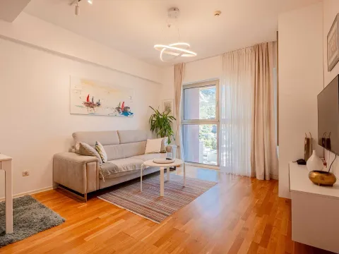 Prodaja, jednosoban stan, 54m², Bečići, Budva - image 3