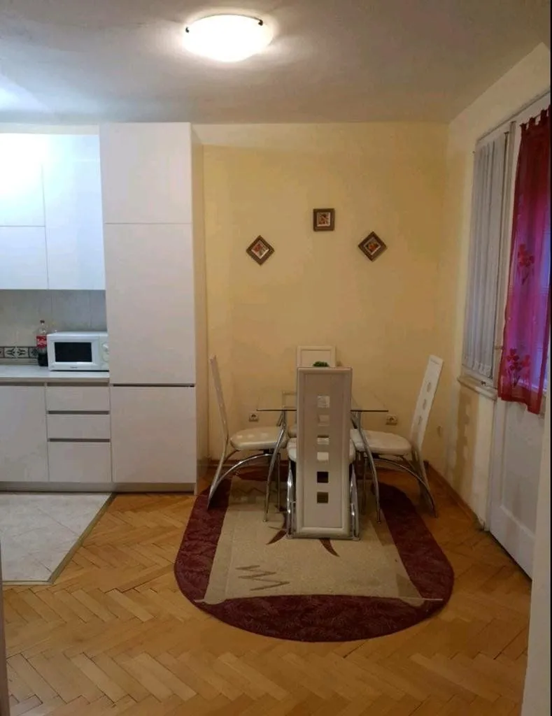 Izdavanje, jednosoban stan, 56m², Centar, Podgorica