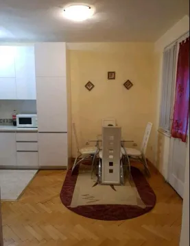 Izdavanje, jednosoban stan, 56m², Centar, Podgorica - image 3
