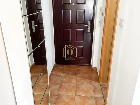 Rent, one bedroom apartment, 51m², Podgorica, Crna Gora - image 10