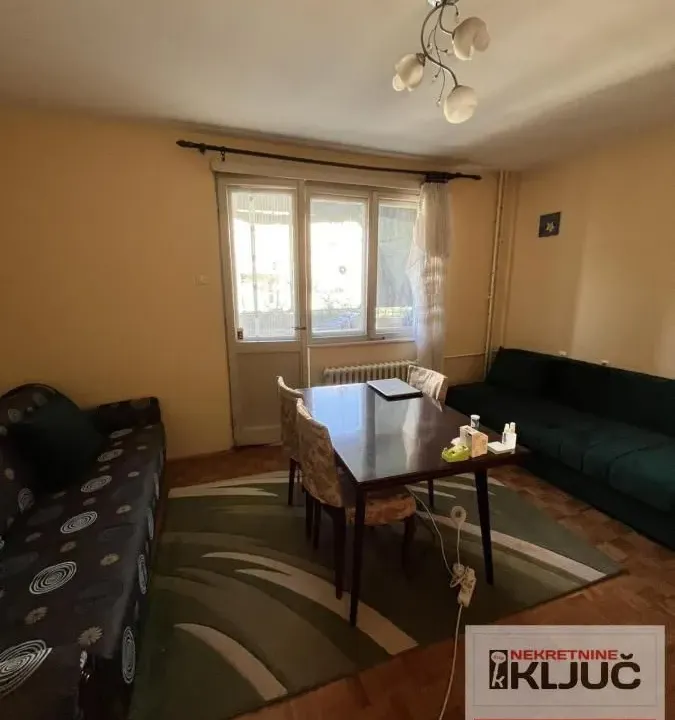 Prodaja, jednosoban stan, 40m², Železnička Stanica, Novi Sad Sve Podlokacije