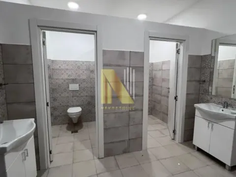 Izdavanje, poslovni prostor, 1867m², Telep, Novi Sad Sve Podlokacije - image 12