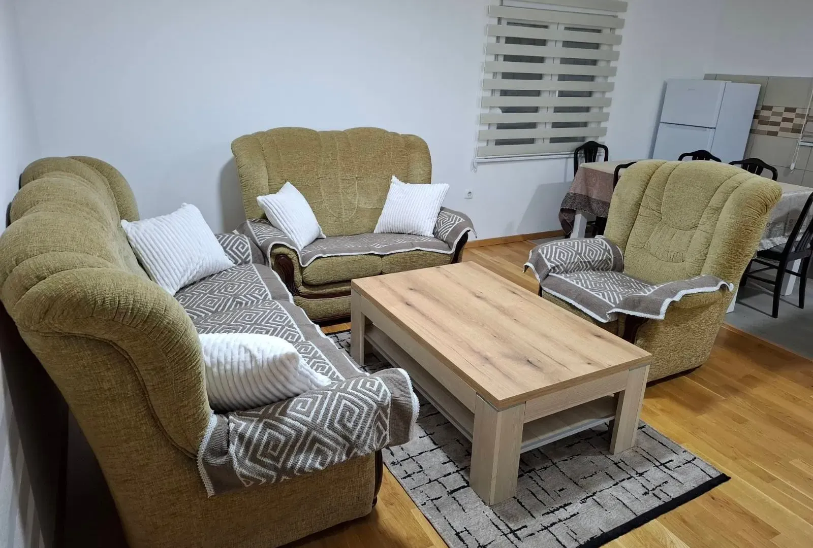 Izdavanje, dvosoban stan, 50m², Masline, Podgorica