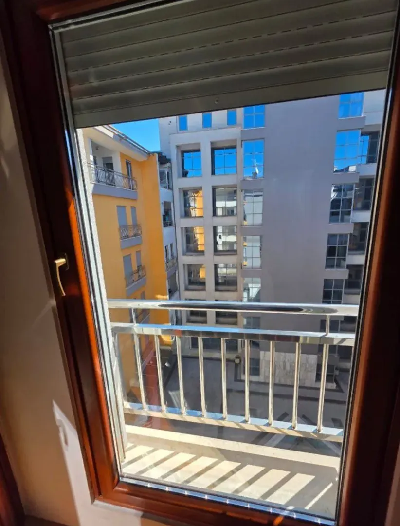Izdavanje, jednosoban stan, 40m², Pobrežje, Podgorica