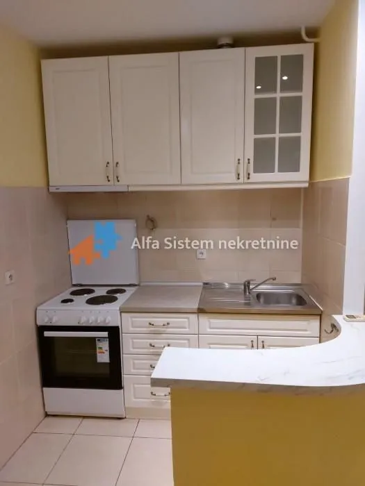 Rent, three bedroom apartment, 70m², Stari Grad, Beograd