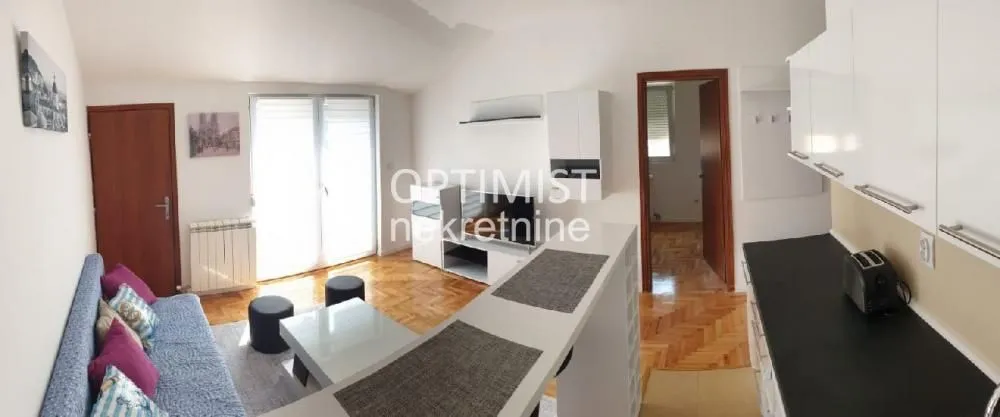 Prodaja, dvosoban stan, 35m², Uciteljsko Naselje, Zvezdara Sve Podlokacije