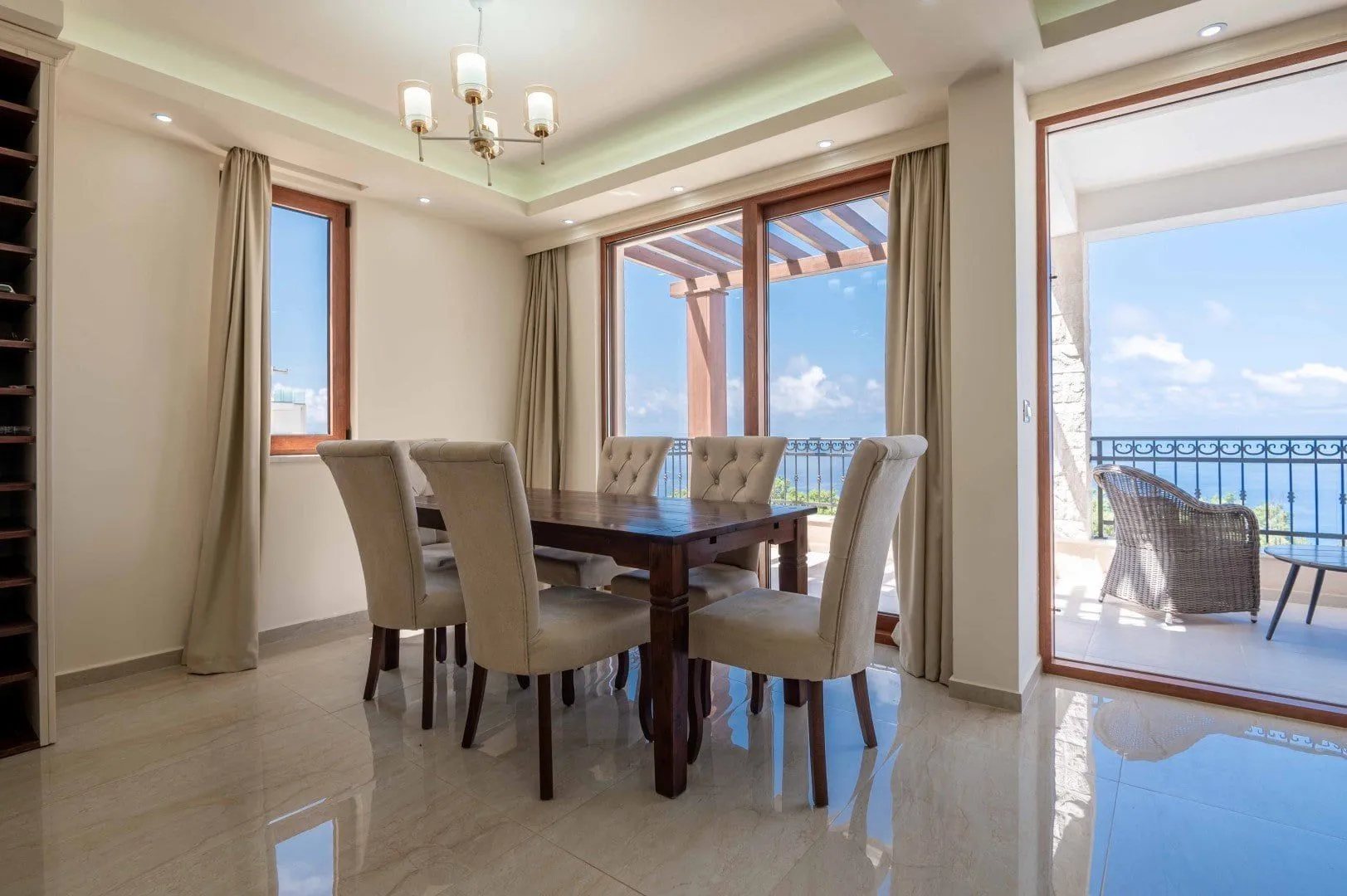 Sale, house, 335m², Blizikuće, Budva