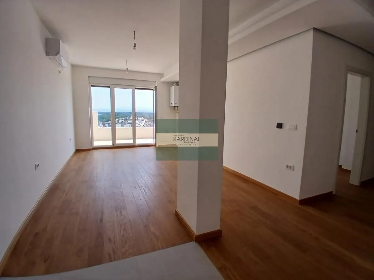 Prodaja, trosoban stan, 69m², Sarina Medja, Jagodina