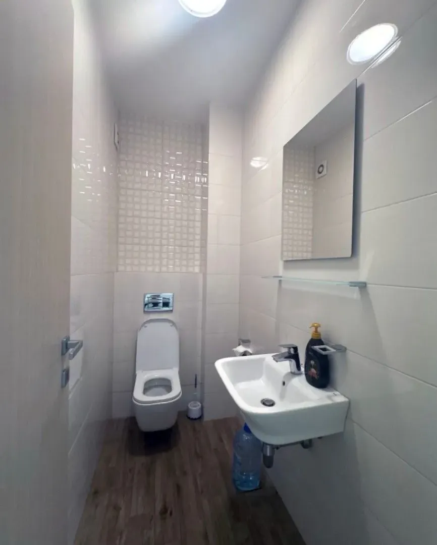 Izdavanje, poslovni prostor, 75m², City Kvart, Podgorica