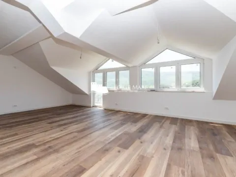 Sale, two bedroom apartment, 96m², Đenovići, Herceg Novi