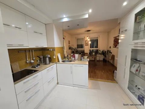 Prodaja, trosoban stan, 101m², Belvil, Beograd - image 7