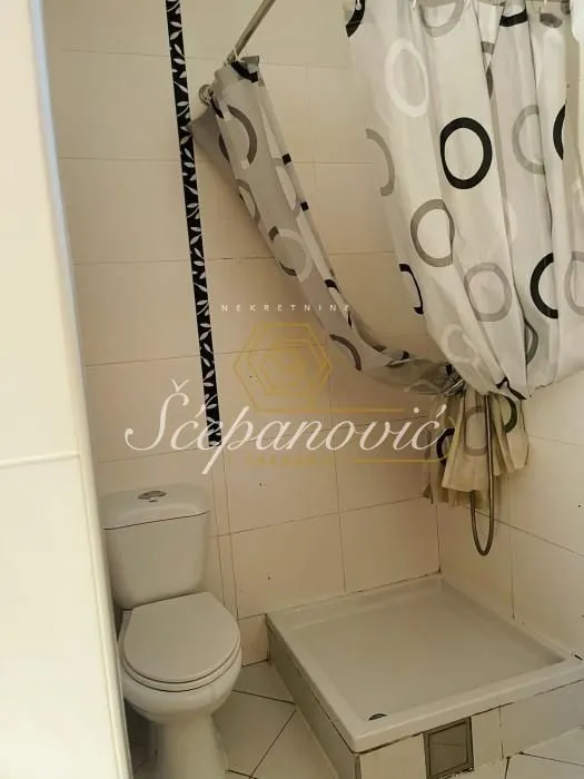 Prodaja, četvorosoban stan, 134m², Bulevar Oslobodjenja, Novi Sad Sve Podlokacije