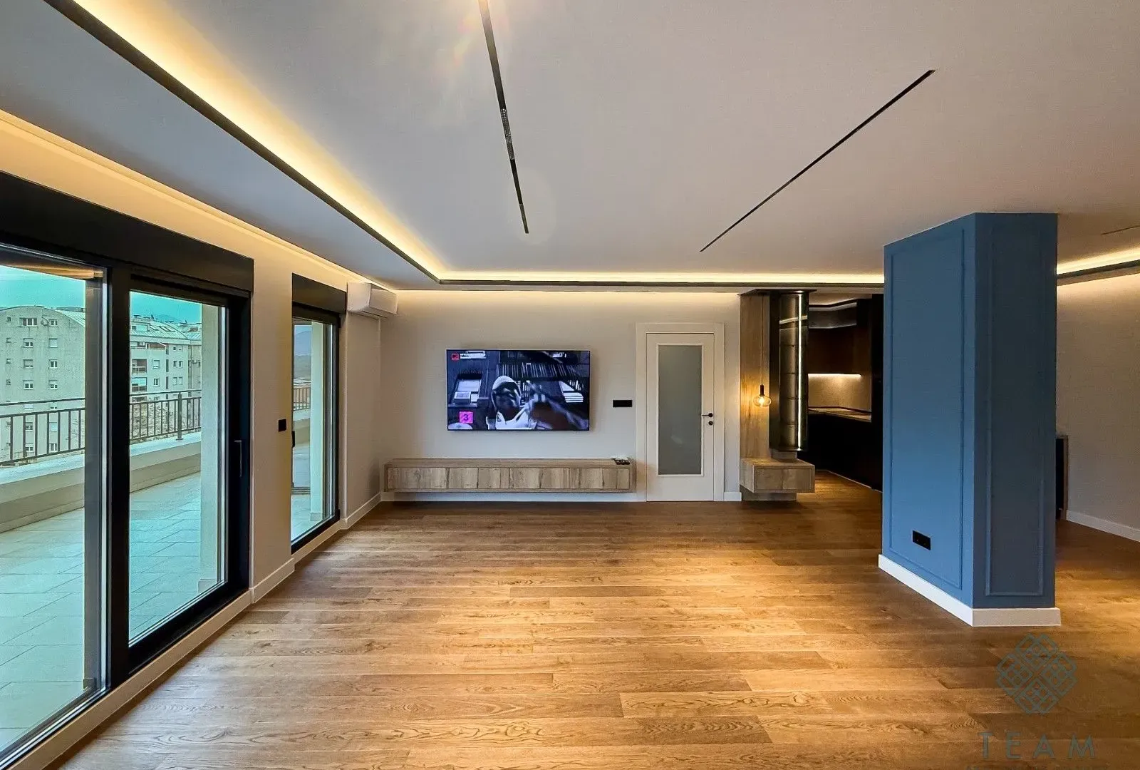 Izdavanje, trosoban stan, 163m², Preko Morače, Podgorica