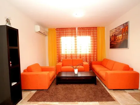 Prodaja, kuća, 300m², Sutomore, Bar - image 1