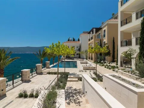 Izdavanje, dvosoban stan, 134m², Porto Montenegro, Tivat - image 2