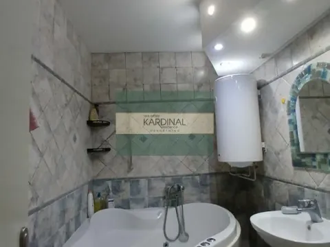 Izdavanje, trosoban stan, 78m², Centar, Jagodina - image 27