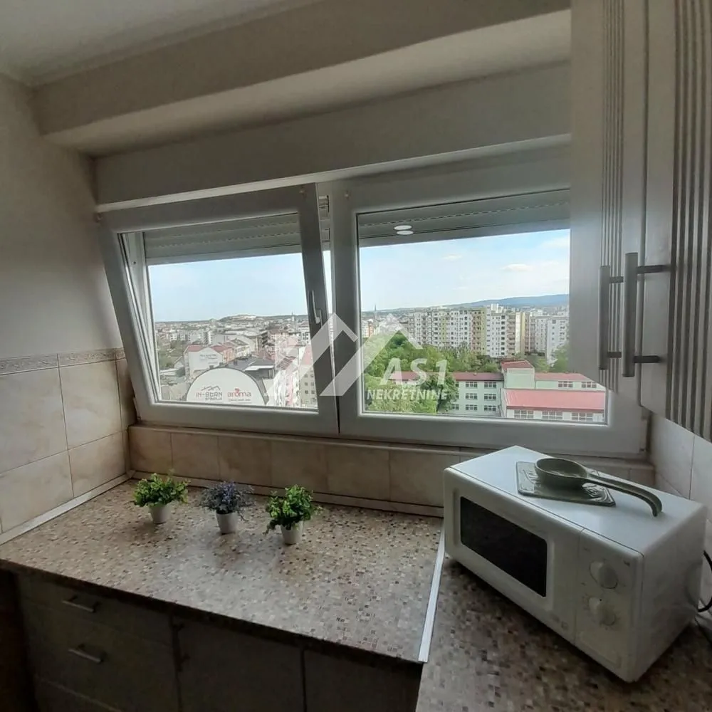 Izdavanje, dvosoban stan, 60m², Rotkvarija, Novi Sad Sve Podlokacije