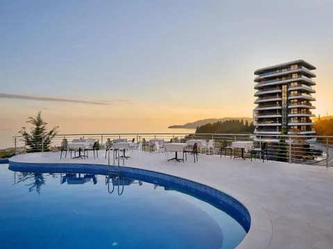 Rent, one bedroom apartment, 50m², Bečići, Budva - image 15