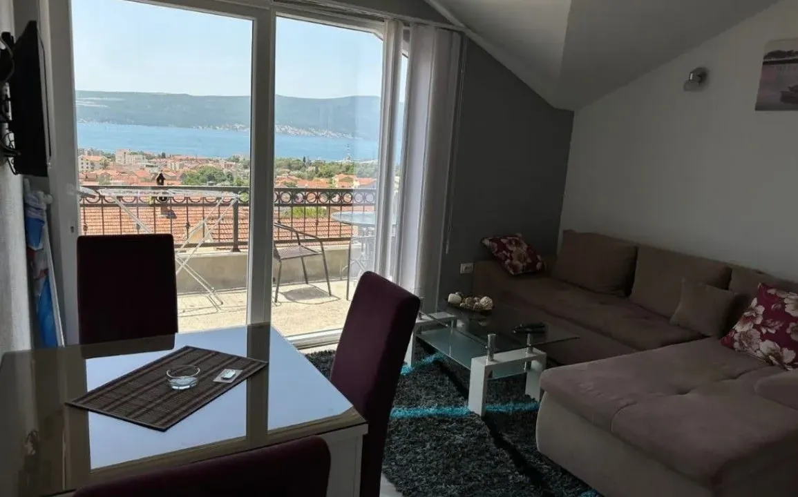 Rent, one bedroom apartment, 40m², Mažina, Tivat