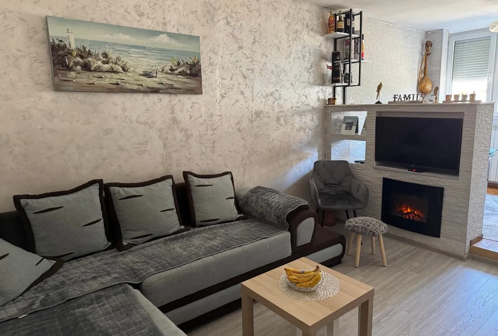 Prodaja, dvosoban stan, 61m², Centar, Cetinje