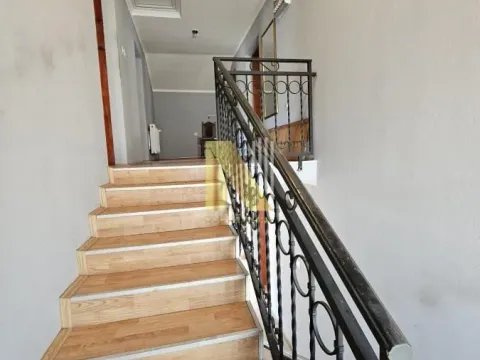 Prodaja, kuća, 200m², Beočin, Srbija - image 10