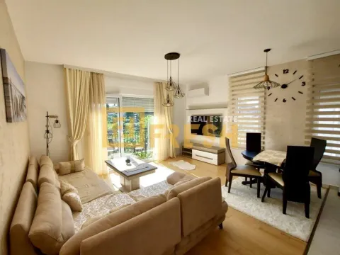 Izdavanje, dvosoban stan, 63m2, Drac, Podgorica Izdavanje, dvosoban stan, 63m2, Drac, Podgorica