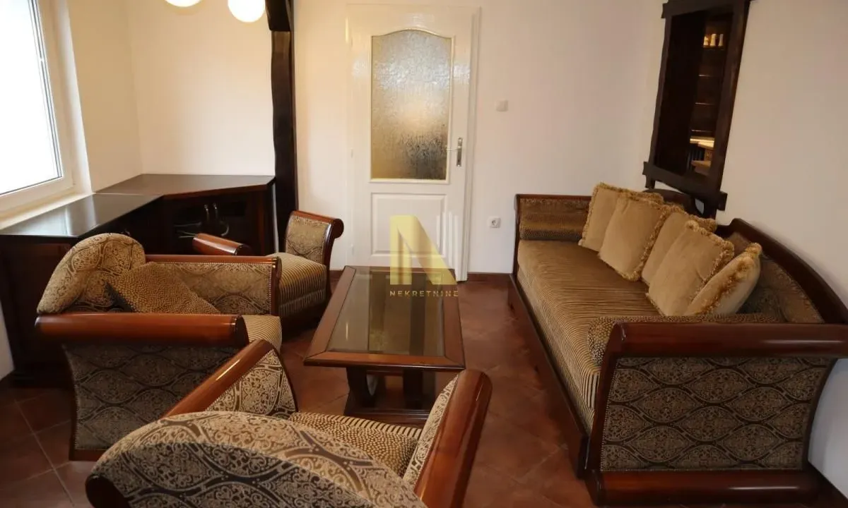 Izdavanje, dvosoban stan, 52m², Bulevar Oslobodjenja, Novi Sad Sve Podlokacije