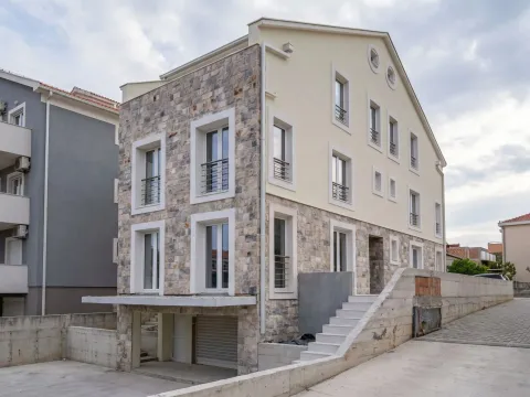 Stan in Đenovići