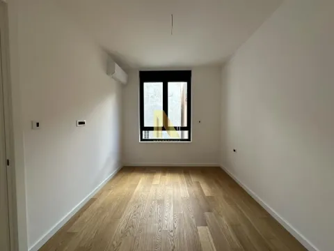 Izdavanje, poslovni prostor, 126m², Novi Sad, Srbija - image 7