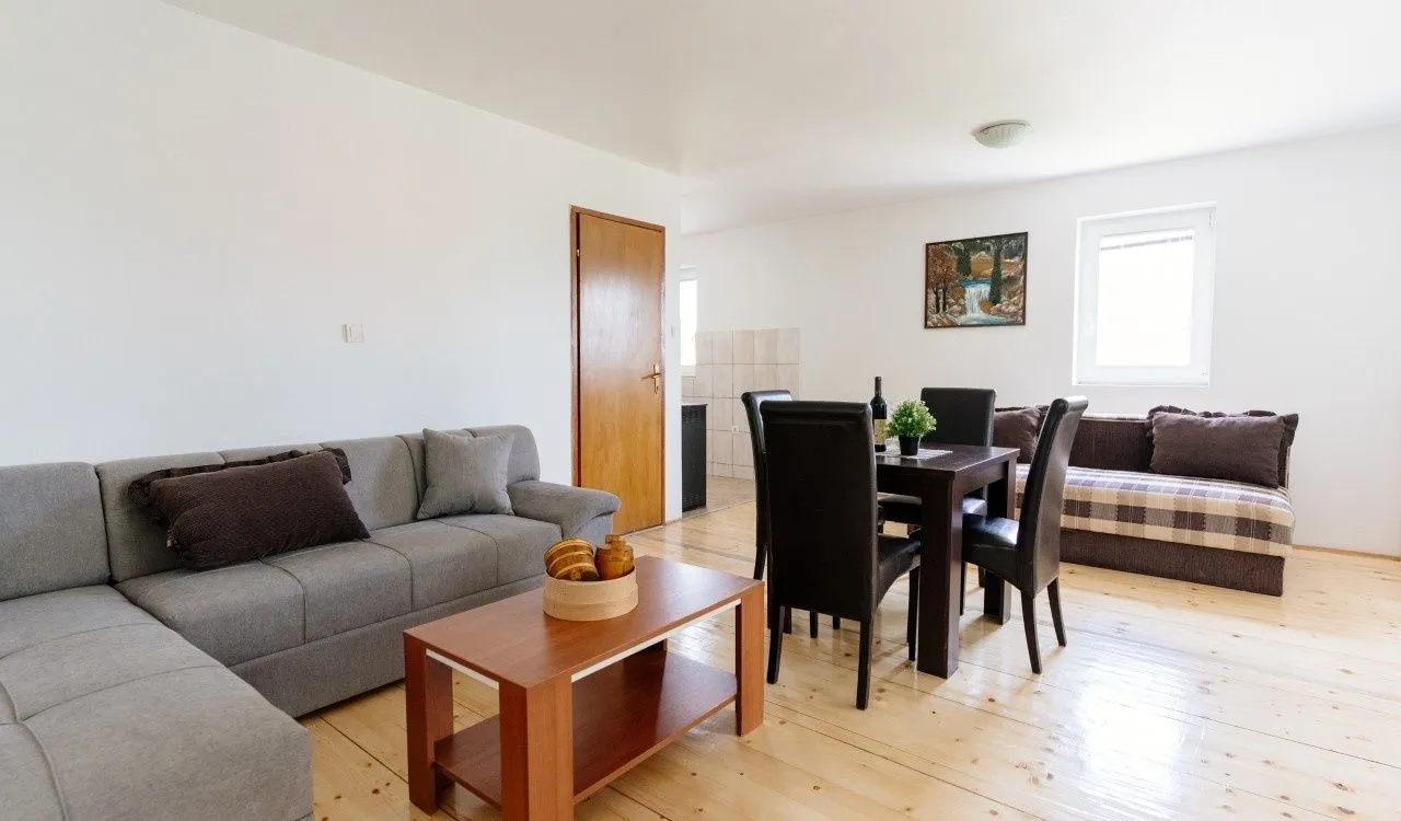 Prodaja, kuća, 156m², Žabljak, Crna Gora