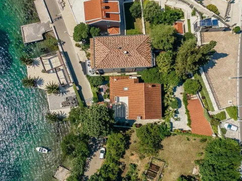 Sale, house, 354m², Kotor, Crna Gora - image 26