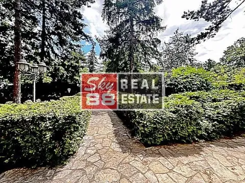 Rent, four bedroom apartment, 157m², Savski Venac, Beograd - image 20