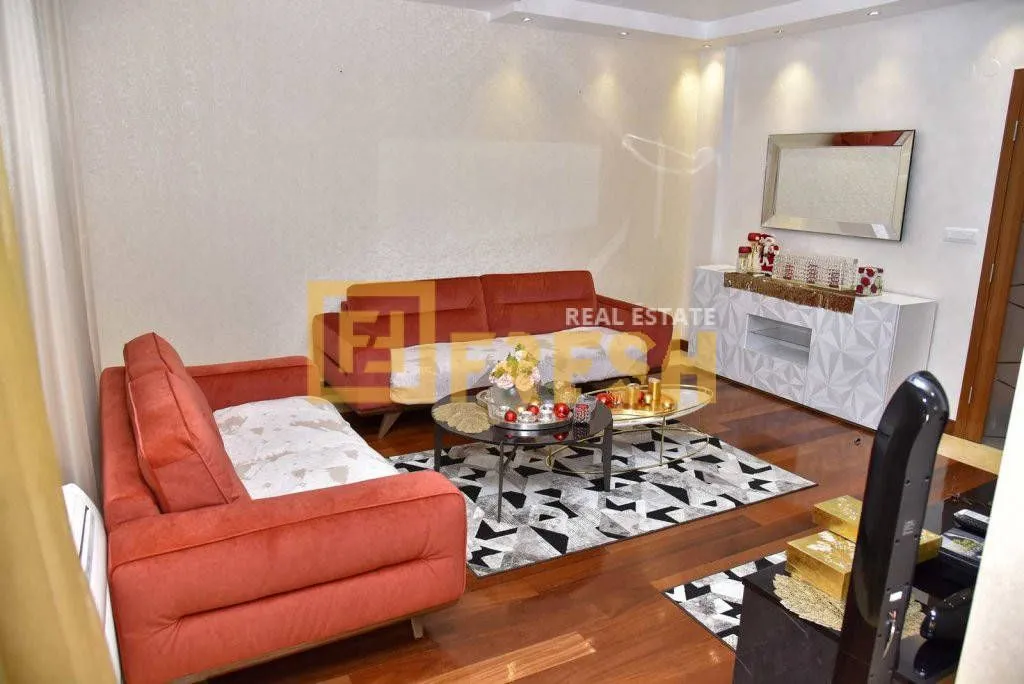 Rent, four bedroom apartment, 140m², Centar, Podgorica