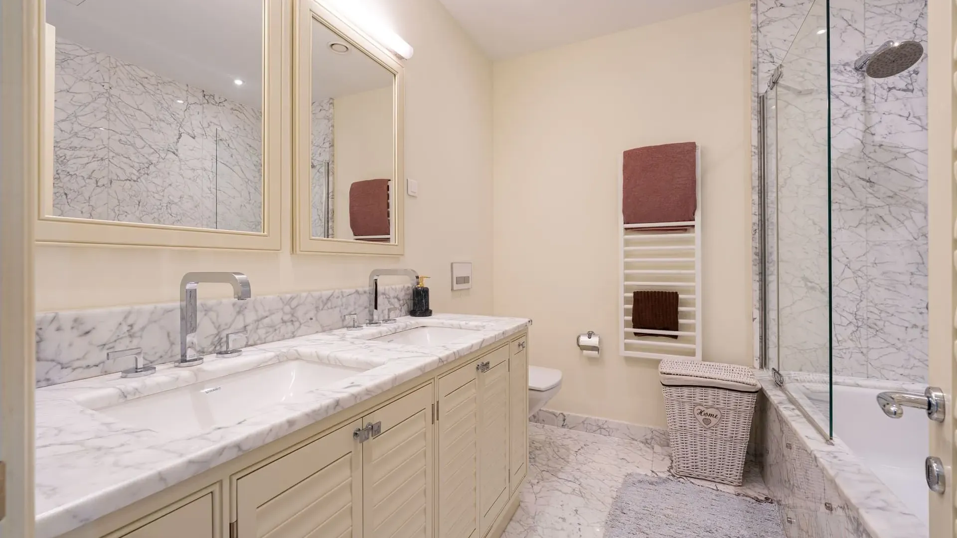 Prodaja, dvosoban stan, 152m², Porto Montenegro, Tivat