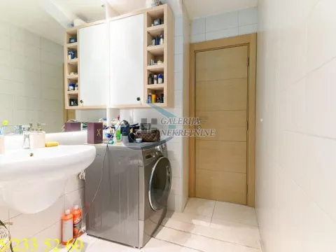 Sale, three bedroom apartment, 83m², Južni Bulevar, Vračar Sve Podlokacije - image 17