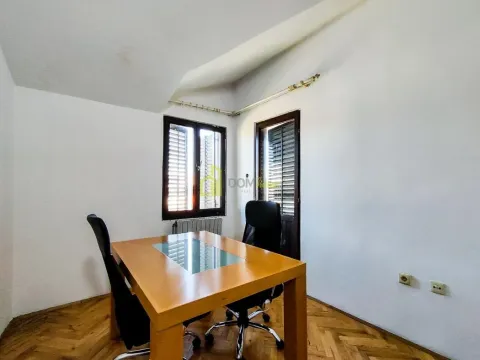 Rent, office space, 150m², Krivi Most, Podgorica - image 11