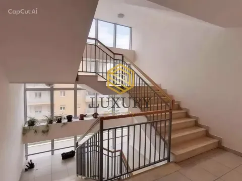 Rent, studio apartment, 33m², City Kvart, Podgorica - image 4