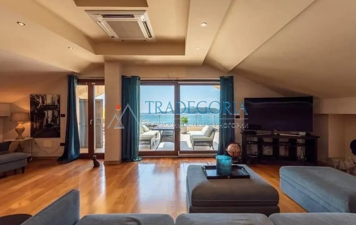 Sale, three bedroom apartment, 230m², Rafailovići, Budva
