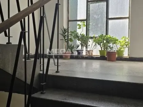 Rent, one bedroom apartment, 35m², Vračar Centar, Vračar Sve Podlokacije - image 12