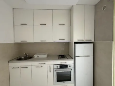 Izdavanje, jednosoban stan, 56m², Bečići, Budva - image 3